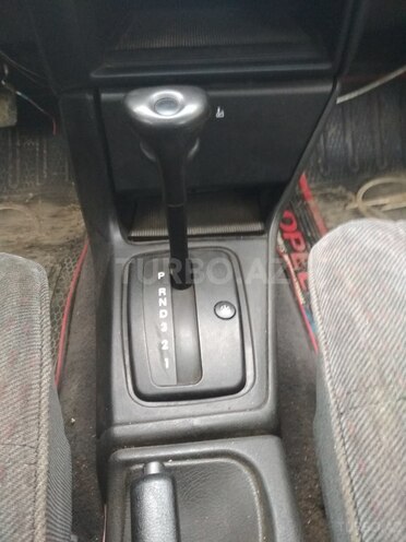 Opel Vectra 1995, 285,000 km - 1.8 l - Bakı