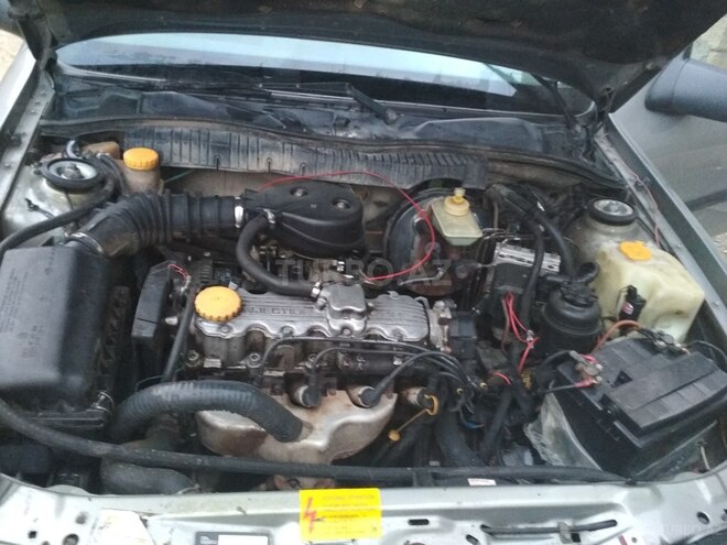 Opel Vectra 1995, 285,000 km - 1.8 l - Bakı