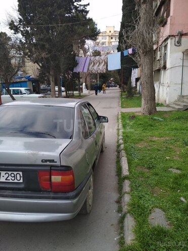 Opel Vectra 1995, 285,000 km - 1.8 l - Bakı