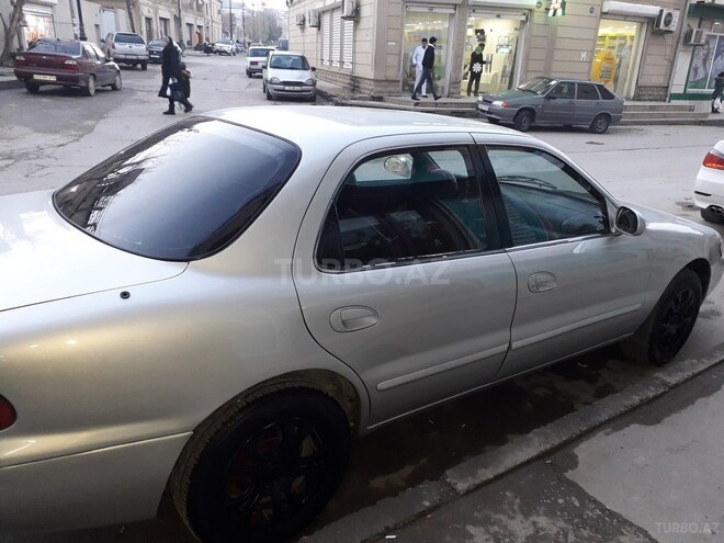 Kia Clarus 1998, 200,000 km - 2.0 l - Bakı