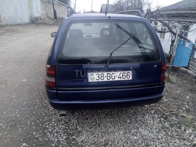 Opel Astra 1997, 200,000 km - 1.6 л - Qusar