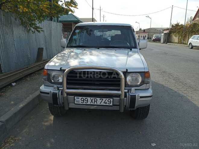 Mitsubishi Pajero 1994, 611,000 km - 2.5 л - Qusar