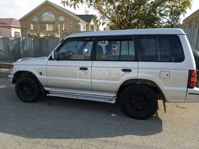 Mitsubishi Pajero 1994, 611,000 km - 2.5 л - Qusar