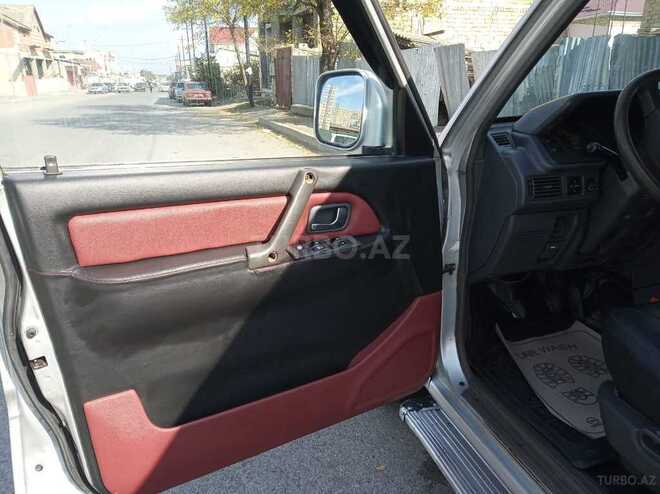 Mitsubishi Pajero 1994, 611,000 km - 2.5 л - Qusar