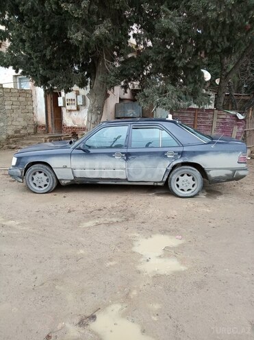 Mercedes E 230 1992, 40,000 km - 0.2 l - Bakı