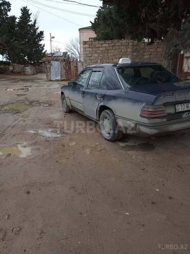Mercedes E 230 1992, 40,000 km - 0.2 l - Bakı