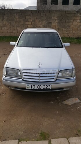 Mercedes C 220 1995, 286,000 km - 2.2 л - Bakı
