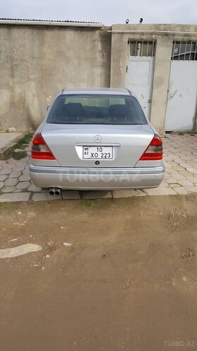 Mercedes C 220 1995, 286,000 km - 2.2 л - Bakı