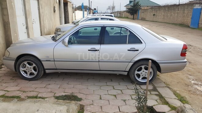 Mercedes C 220 1995, 286,000 km - 2.2 л - Bakı