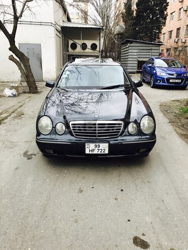 Mercedes E 240 2002, 224,000 km - 2.6 l - Bakı