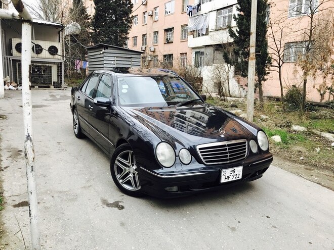 Mercedes E 240 2002, 224,000 km - 2.6 l - Bakı