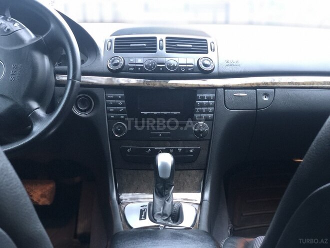 Mercedes E 260 2004, 308,000 km - 2.6 l - Bakı