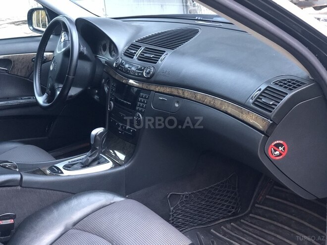 Mercedes E 260 2004, 308,000 km - 2.6 l - Bakı