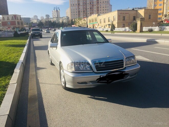Mercedes C 220 1999, 350,000 km - 2.2 l - Bakı