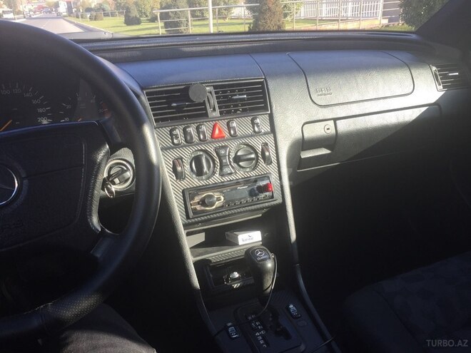 Mercedes C 220 1999, 350,000 km - 2.2 l - Bakı