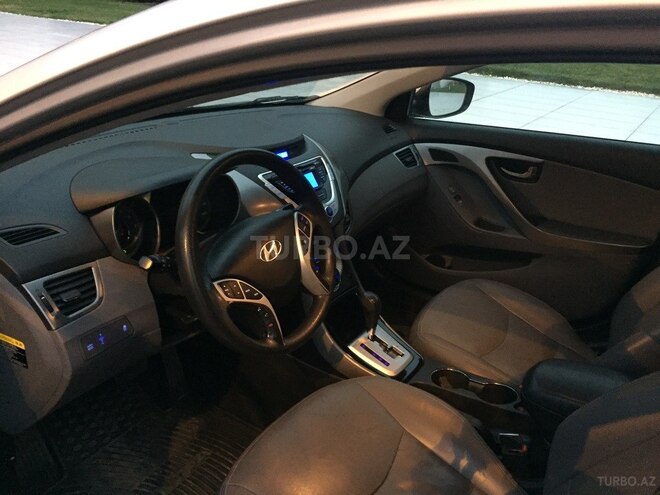 Hyundai Elantra 2011, 135,000 km - 1.8 l - Bakı