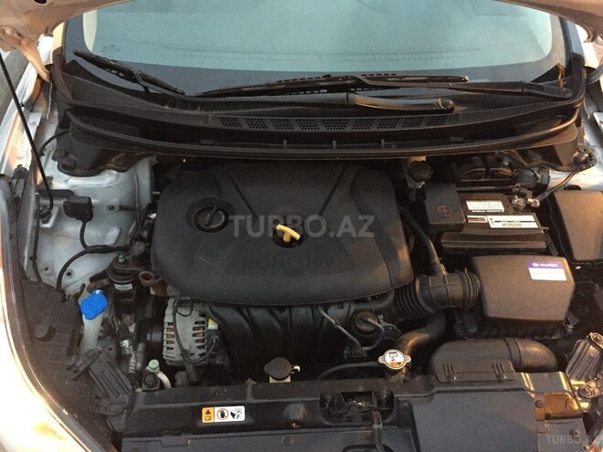 Hyundai Elantra 2011, 135,000 km - 1.8 l - Bakı
