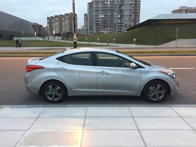 Hyundai Elantra 2011, 135,000 km - 1.8 l - Bakı