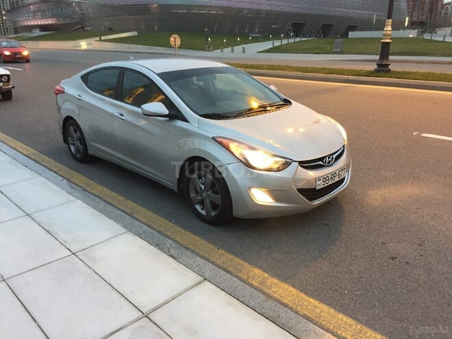 Hyundai Elantra 2011, 135,000 km - 1.8 l - Bakı
