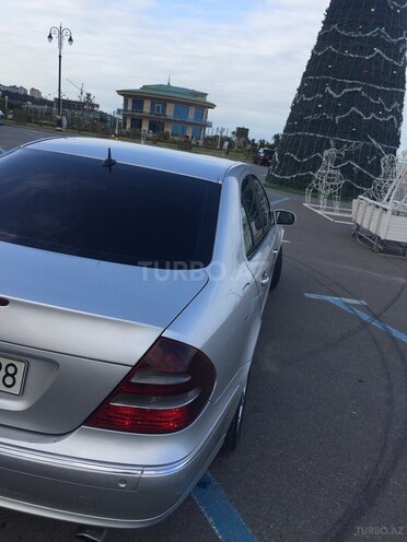 Mercedes E 270 2002, 302,000 km - 2.7 l - Sumqayıt