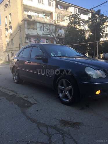 Mercedes C 240 2001, 227,000 km - 2.4 l - Bakı