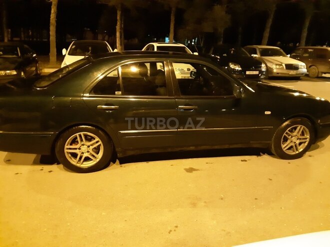 Mercedes E 230 1996, 179,000 km - 2.3 l - Bakı