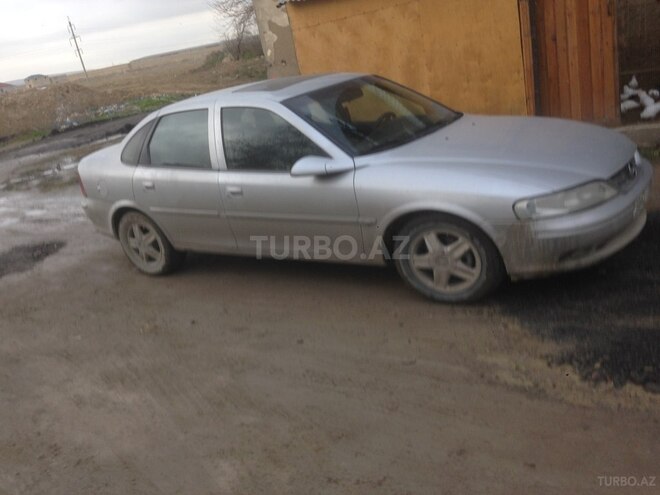 Opel Vectra 1997, 270,000 km - 2.0 l - Bakı