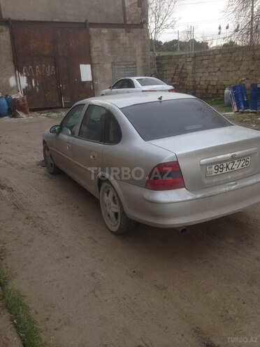 Opel Vectra 1997, 270,000 km - 2.0 l - Bakı