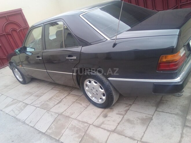 Mercedes E 260 1990, 314,000 km - 2.6 л - Bakı