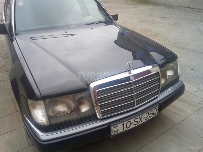 Mercedes E 260 1990, 314,000 km - 2.6 л - Bakı