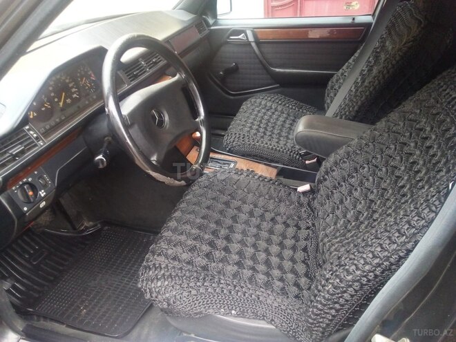 Mercedes E 260 1990, 314,000 km - 2.6 л - Bakı