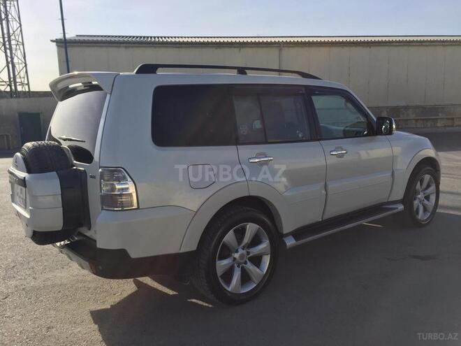 Mitsubishi Pajero 2008, 222,000 km - 3.2 l - Bakı