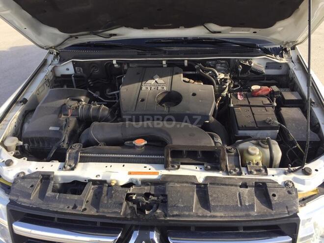 Mitsubishi Pajero 2008, 222,000 km - 3.2 l - Bakı