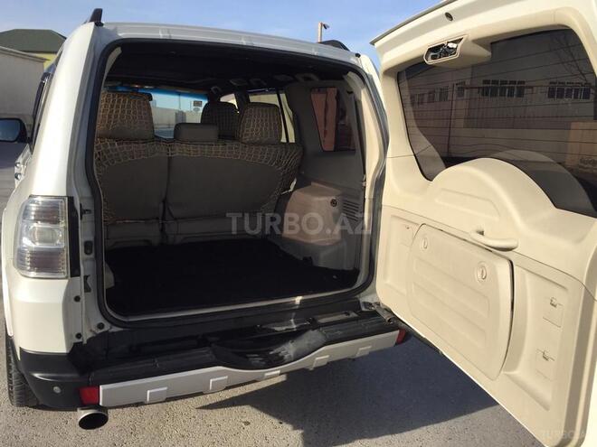Mitsubishi Pajero 2008, 222,000 km - 3.2 l - Bakı