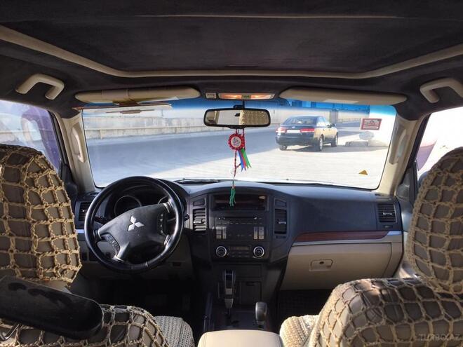 Mitsubishi Pajero 2008, 222,000 km - 3.2 l - Bakı