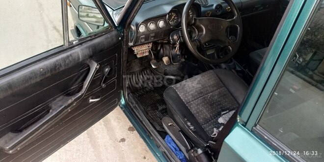 LADA (VAZ) 2106 1983, 690,580 km - 1.6 l - Salyan