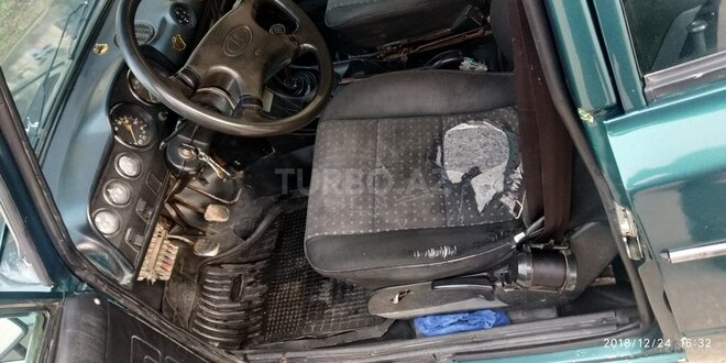 LADA (VAZ) 2106 1983, 690,580 km - 1.6 l - Salyan