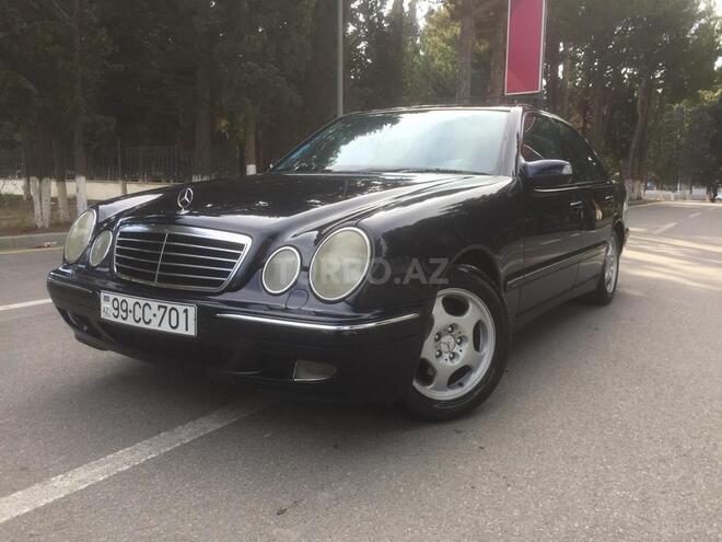 Mercedes E 240 2000, 272,000 km - 2.4 л - Sumqayıt