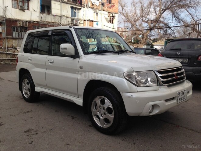 Mitsubishi Pajero io 2004, 186,492 km - 2.0 l - Bakı