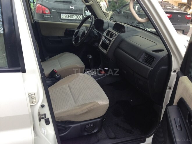 Mitsubishi Pajero io 2004, 186,492 km - 2.0 l - Bakı
