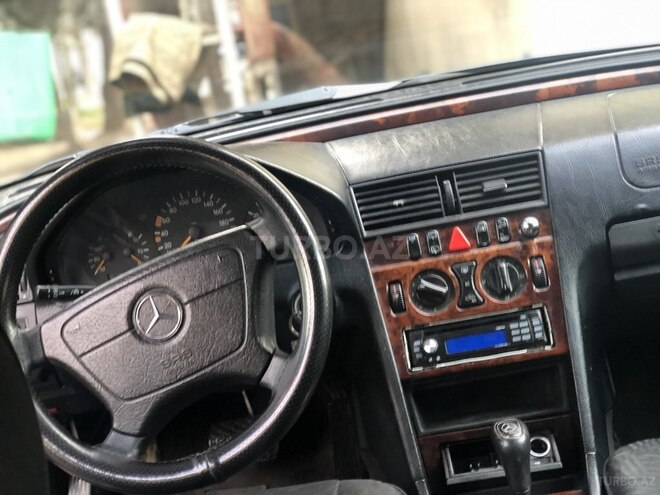 Mercedes C 220 1998, 357,800 km - 2.2 л - Bakı