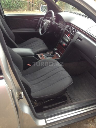 Mercedes E 200 1998, 355,000 km - 2.0 l - Gəncə