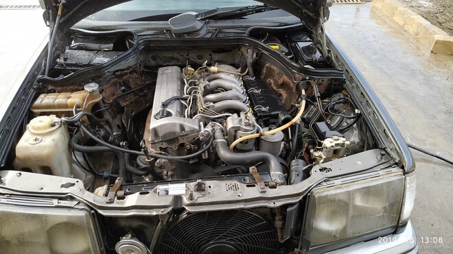 Mercedes E 250 1991, 359,999 km - 2.5 л - Salyan