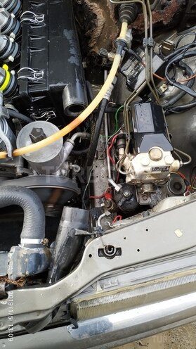 Mercedes E 250 1991, 359,999 km - 2.5 л - Salyan