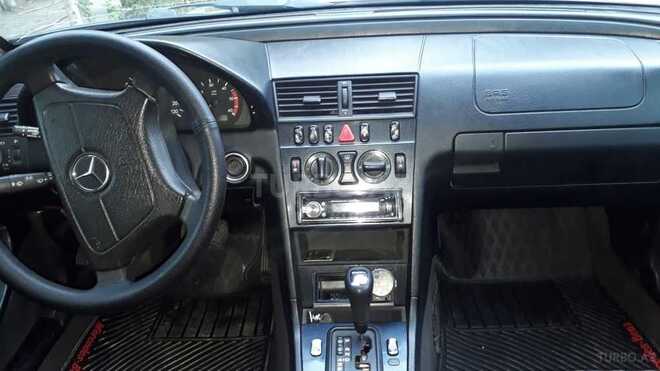 Mercedes C 220 1999, 332,000 km - 2.2 л - Bakı