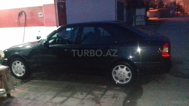 Mercedes C 220 1995, 517,857 km - 2.2 l - Sumqayıt
