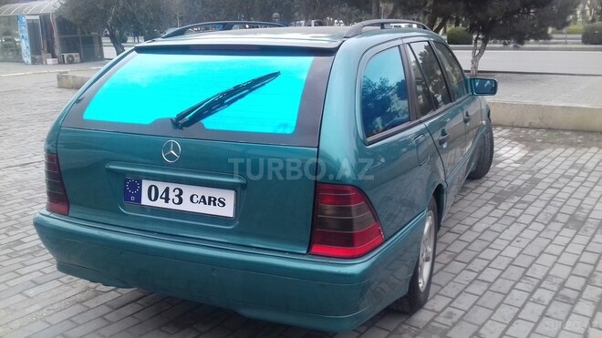 Mercedes C 220 1999, 252,559 km - 2.2 l - Sumqayıt