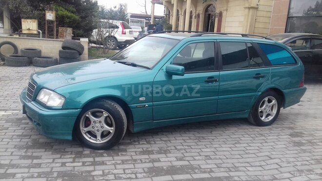 Mercedes C 220 1999, 252,559 km - 2.2 l - Sumqayıt