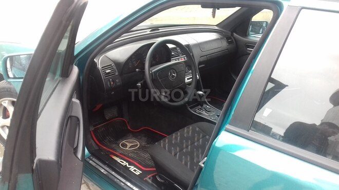 Mercedes C 220 1999, 252,559 km - 2.2 l - Sumqayıt