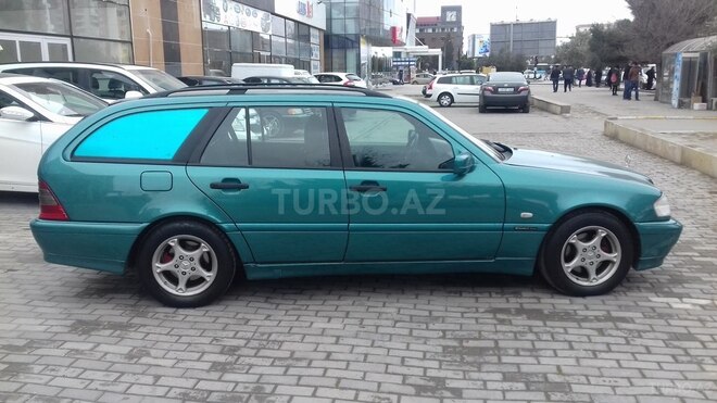 Mercedes C 220 1999, 252,559 km - 2.2 l - Sumqayıt